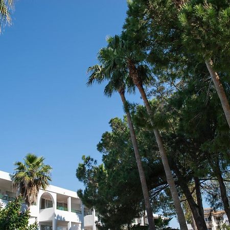 Aparthotel Pierre & Vacances Mallorca Cecilia Puerto Colom Eksteriør billede